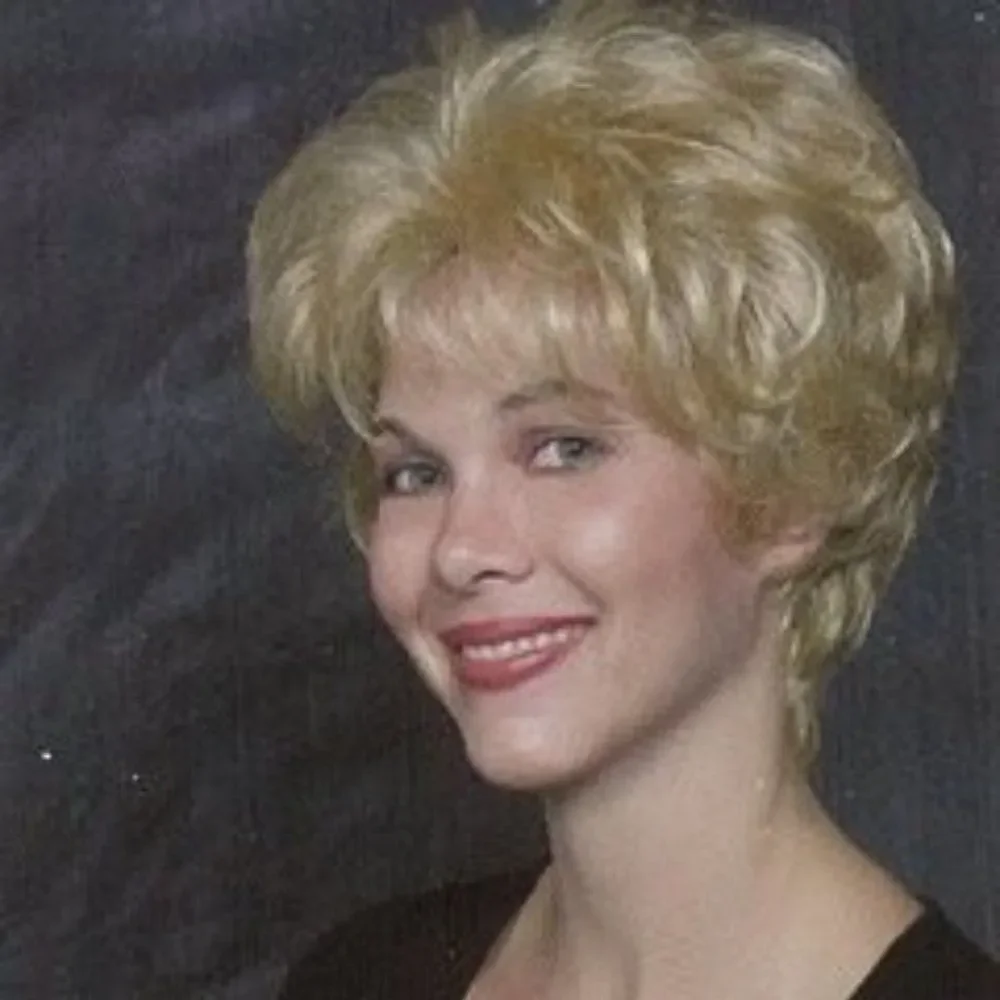 New Audrey Wig In red/blonde